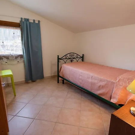 Holiday home Pina E Salvatore *